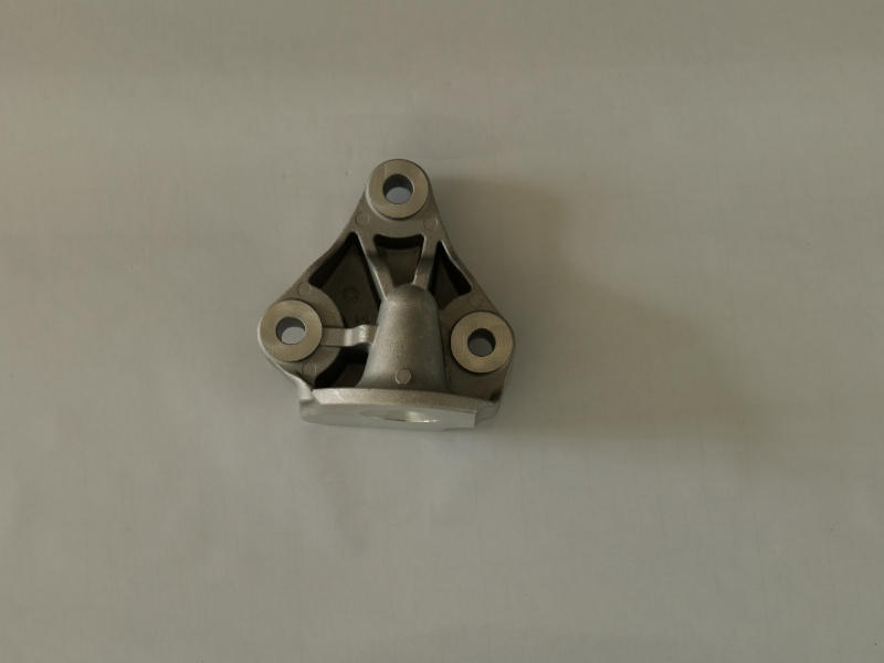 Nissan 11253P02F-bracket